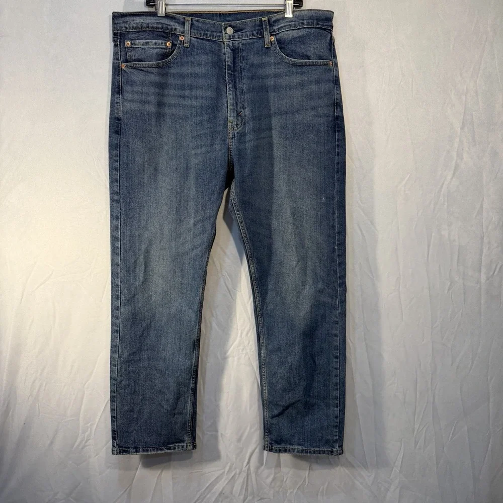 Levi's 505 Men's Medium Wash Blue Jeans‎ Size 38x30  Pants